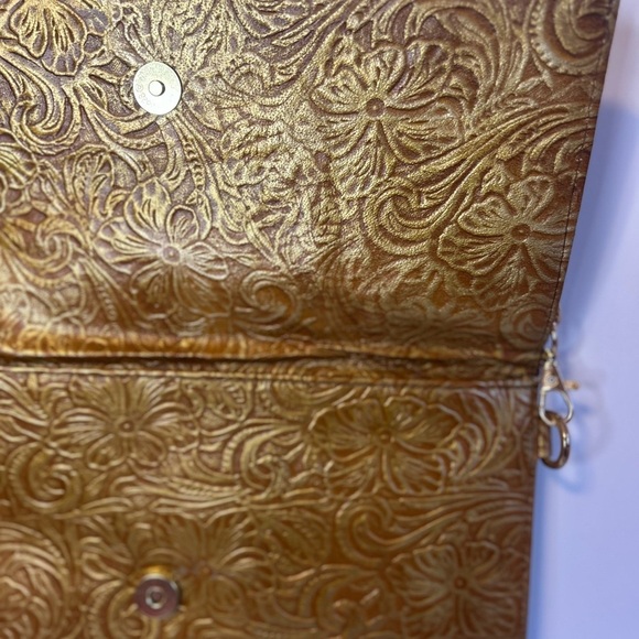 Elegant Brown and Gold Clutch / Hand-tooled / Cowhide 🐄 (B) - Picture 8 of 9